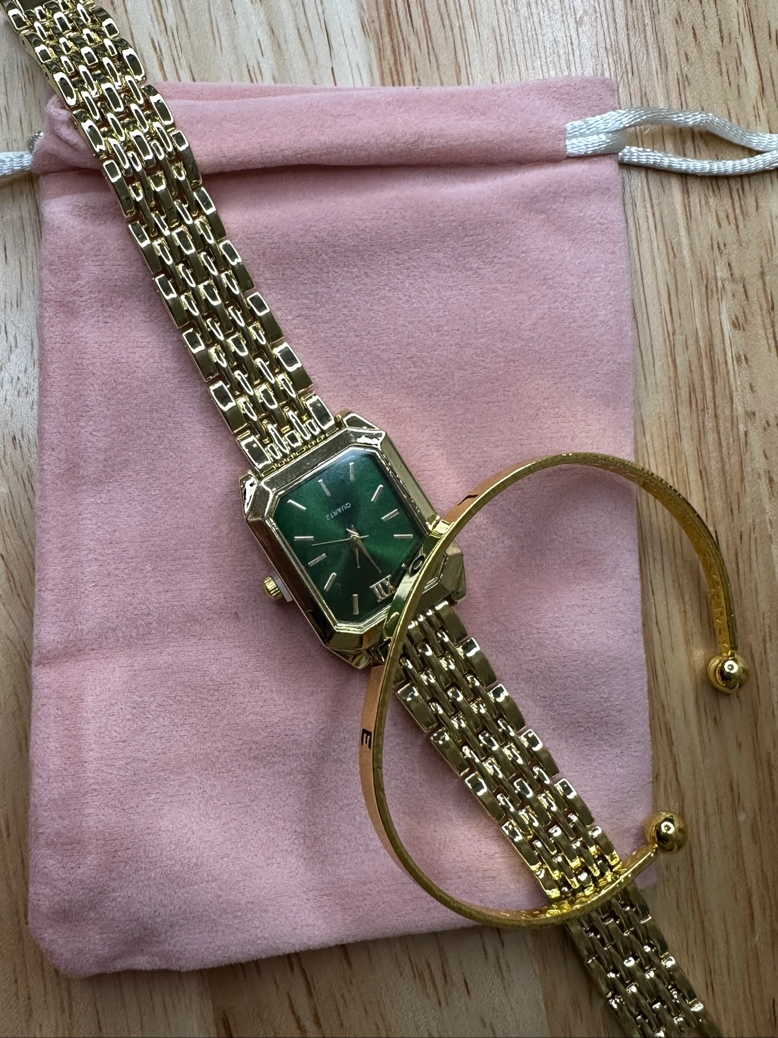 Chic Gold Set: Square Emerald Dial Watch & 'LOVE' Bangle – photo 5